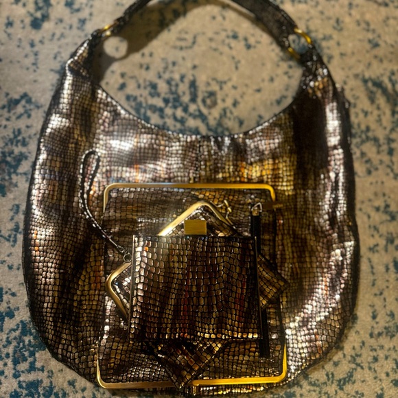 HOBO Handbags - Anything more lovely than a set? Yes. If its #Hobo & Metallic❤️🔥✨🤎🩶 (promo)